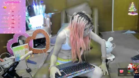 Skinnygirl online show from October 2025 02:20:01 AM