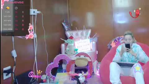Snapshot of laflakita21 chatting on June 2026 12:55:02 AM Skinnygirl online show from June 2026 12:55:02 AM