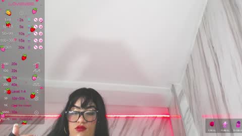 Snapshot of laia_angel_b chatting on January 2025 06:13:01 AM Laia online show from January 2025 06:13:01 AM