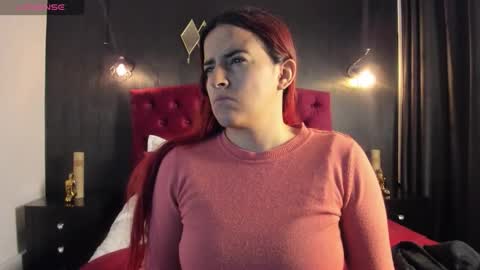 Laia  online show from October 2025 11:49:02 AM