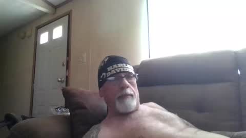 Snapshot of laidbackluxury chatting on May 2026 04:24:02 PM laidbackluxury online show from May 2026 04:24:02 PM