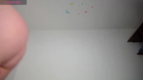 Leila Laly online show from December 2024 04:03:02 AM