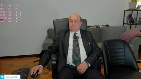 lajose52 online show from April 2026 07:18:02 PM