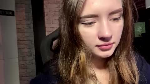 Snapshot of lakeishatimber chatting on October 2025 05:33:01 AM Luna online show from October 2025 05:33:01 AM