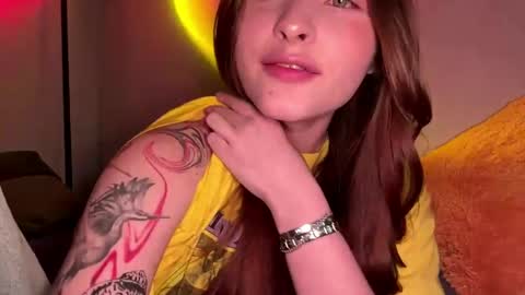 Snapshot of lakiaeskuchen chatting on June 2026 05:07:01 PM Hello guys Im Ann online show from June 2026 05:07:01 PM