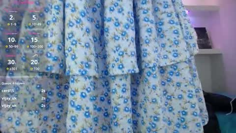 Lala clark online show from November 2025 01:11:01 PM