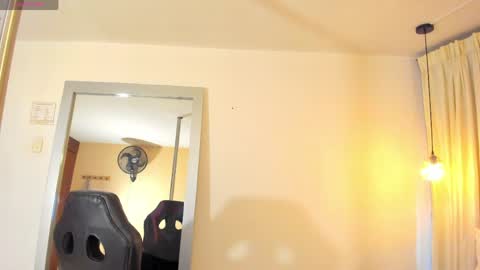 lala_demon online show from April 2026 12:28:01 PM