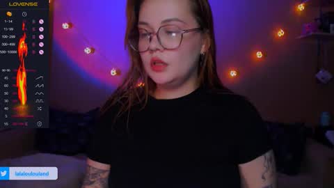 Nicky online show from October 2025 08:20:01 PM