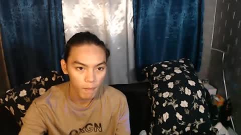lalakinghugecock_2 online show from December 2024 09:25:02 AM