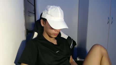 lalakinghugecock_2 online show from September 2025 03:34:02 PM