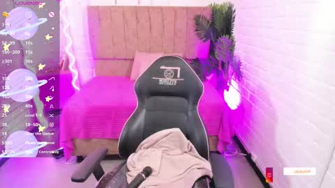 Lala  online show from October 2025 07:24:02 PM