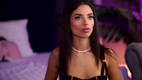 Lala online show from September 2025 06:42:01 PM