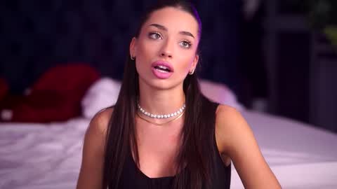 Lala online show from November 2025 08:20:02 PM