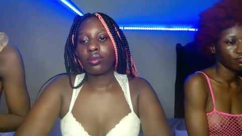 Lalisa online show from April 2026 09:59:02 PM