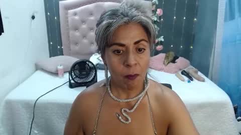 lalisha online show from February 2025 08:40:01 PM