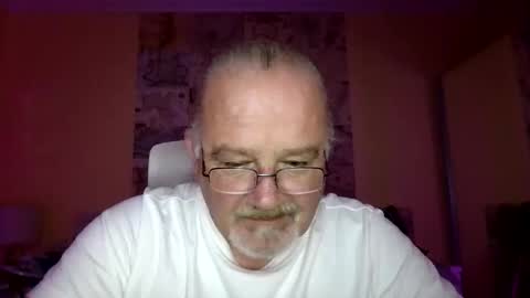 lamabama online show from October 2025 09:57:01 PM