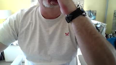 lamabama online show from October 2025 12:37:02 PM