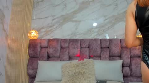 Bella  Dante online show from October 2025 10:31:01 PM