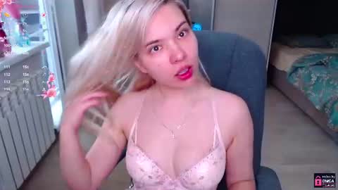 Snapshot of lana__nova chatting on July 2026 07:11:02 AM Lana online show from July 2026 07:11:02 AM