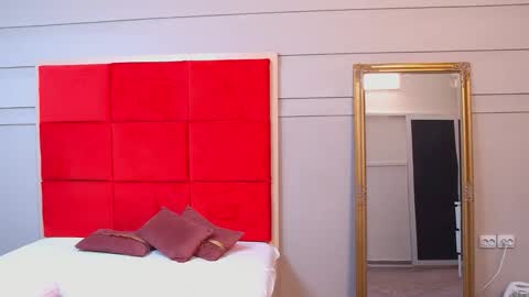 LanaBanner online show from October 2025 05:17:02 AM