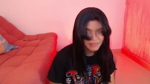 Lana online show from October 2025 09:44:01 PM