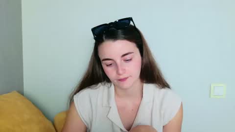 lana_gl online show from July 2026 04:42:02 PM