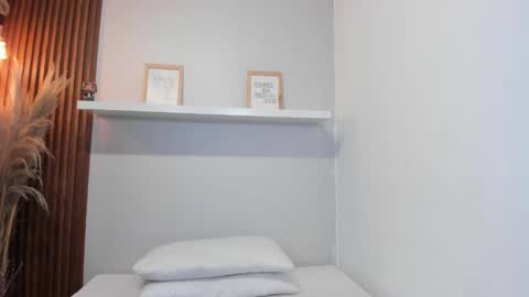 Snapshot of lana_jonnes_ chatting on October 2025 02:37:02 AM Lana igauroraaaaaaaaa 1 online show from October 2025 02:37:02 AM