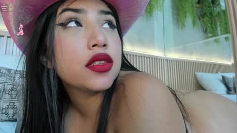 lana_lann online show from January 2025 05:53:01 PM