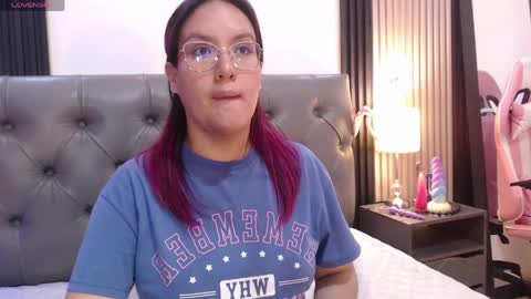 Snapshot of lana_sweett2 chatting on June 2026 04:04:01 AM lana_sweett2 online show from June 2026 04:04:01 AM