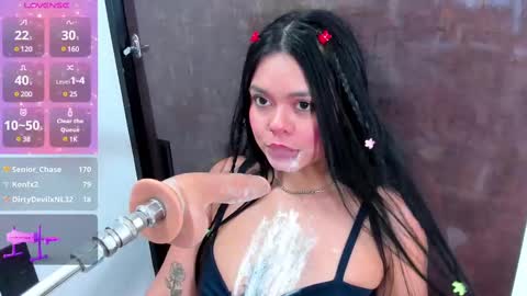 Lana online show from February 2025 06:11:02 PM