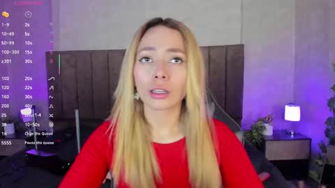 Snapshot of lanaamills chatting on November 2025 04:45:02 AM Lana online show from November 2025 04:45:02 AM