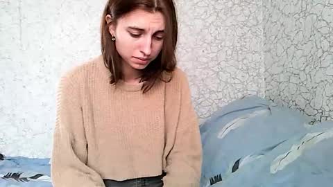 Lana online show from December 2025 08:33:01 AM