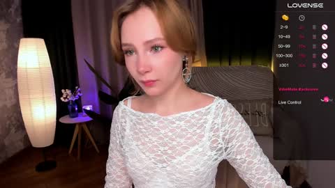 Snapshot of lanablu_ chatting on January 2025 01:52:01 AM Lana online show from January 2025 01:52:01 AM