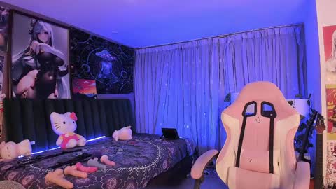 L A N A  online show from December 2024 11:17:01 PM