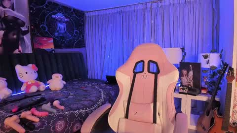 L A N A  online show from December 2024 05:22:02 AM