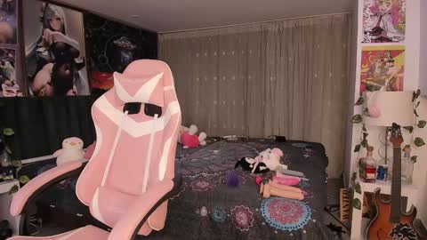 L A N A  online show from February 2025 11:37:02 PM