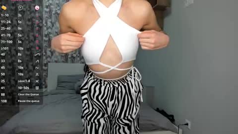 Snapshot of lanalandd chatting on February 2025 05:01:01 PM Lana online show from February 2025 05:01:01 PM