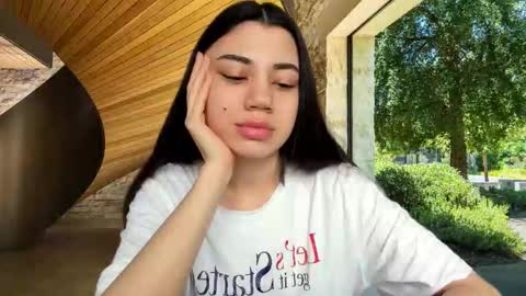 Snapshot of lanalandd chatting on September 2025 10:04:02 AM Lana online show from September 2025 10:04:02 AM