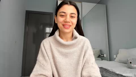 Lana online show from November 2025 12:38:01 PM