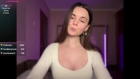 Snapshot of lanaloulou chatting on June 2026 06:40:01 PM Lana online show from June 2026 06:40:01 PM