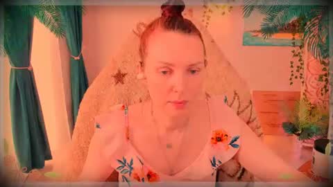 Snapshot of lanaradiance chatting on August 2026 10:28:02 AM Lana Radiance online show from August 2026 10:28:02 AM