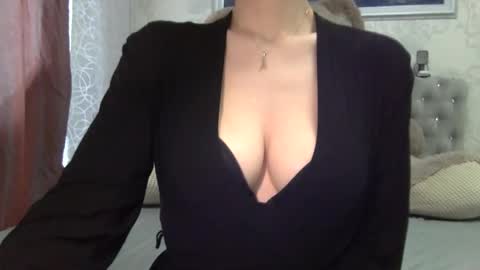 langoria online show from April 2026 08:12:02 AM