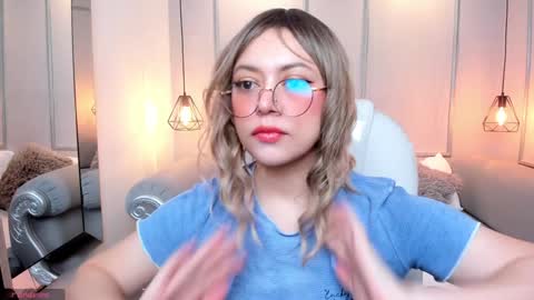 Lanna online show from December 2024 11:48:01 AM