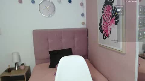 Snapshot of lanna_mills chatting on October 2025 01:34:02 PM Lanna online show from October 2025 01:34:02 PM