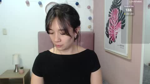 Snapshot of lanna_mills chatting on November 2025 01:10:02 PM Lanna online show from November 2025 01:10:02 PM