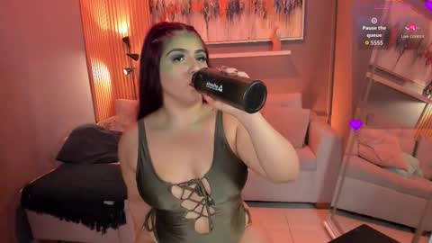 Snapshot of lanna_wilson chatting on October 2025 07:37:02 PM Tiana online show from October 2025 07:37:02 PM