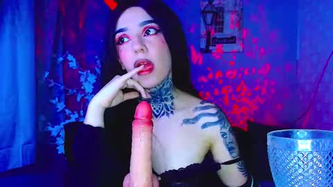 LANNIE   online show from November 2025 11:16:01 PM