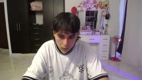 Snapshot of lanz_nb chatting on September 2025 02:35:02 AM LANZ online show from September 2025 02:35:02 AM