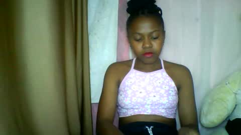 Snapshot of lara_belle chatting on May 2026 02:23:02 PM lara_belle online show from May 2026 02:23:02 PM