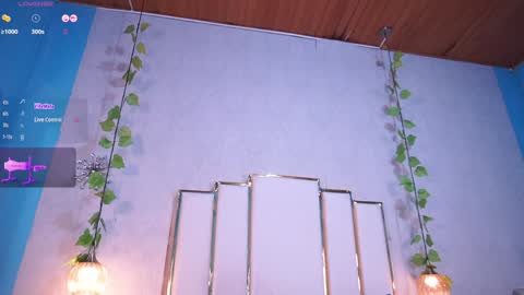 Hello Guys I am Lara Giraldo  WELCOME To my room online show from December 2024 06:53:02 AM